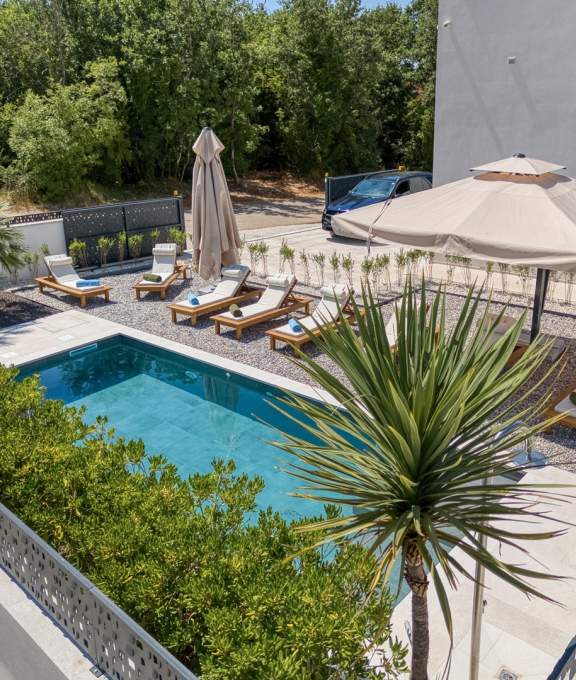 Villa Elisadora sa bazenom i whirlpoolom