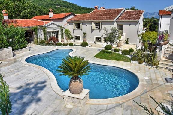 Villa Zita with pool and sauna