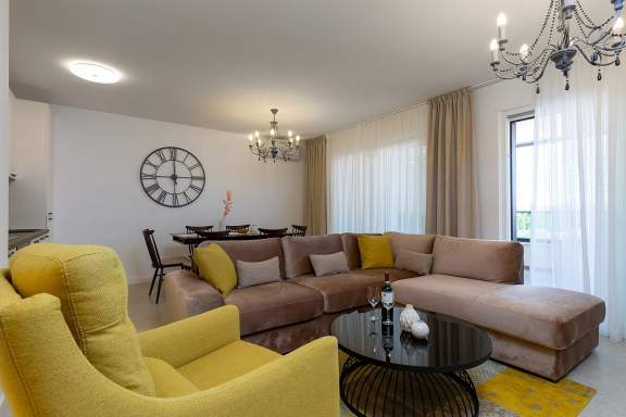 Residence Nar / Fewo No. 18 mit 2 Schlafzimmer und Balkon 